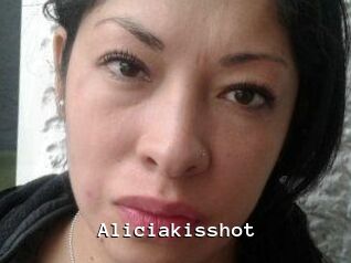 Aliciakisshot