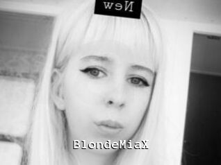BlondeMiaX