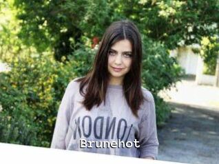 Brunehot Webcamsex Amateur