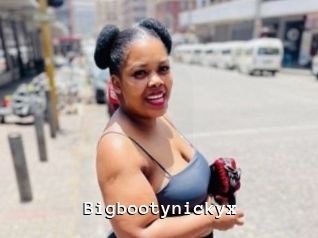 Bigbootynickyx