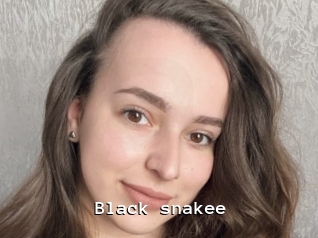Black_snakee