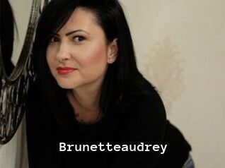 Brunetteaudrey