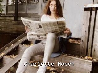 Charlotte_Mooch