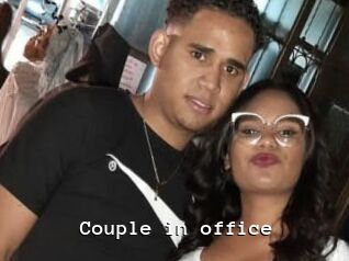 Couple_in_office
