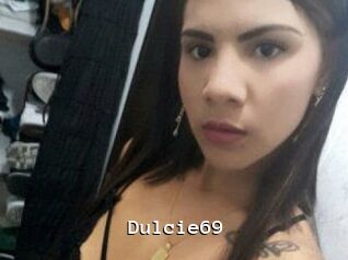 Dulcie_69