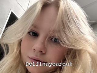 Delfinayearout