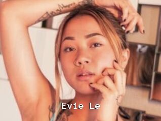 Evie_Le