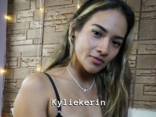kyliekerin Webcamsex Amateur