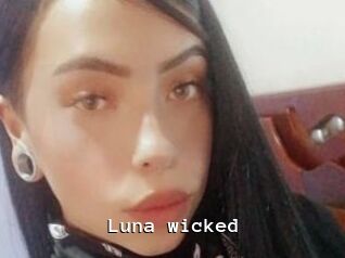 Luna_wicked