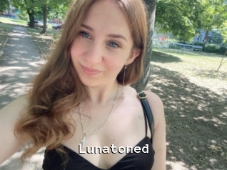 lunatoned Webcamsex Amateur