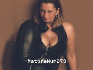 MatureMum073
