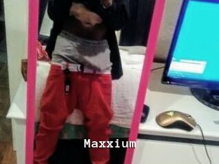 Maxxium