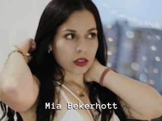 Mia_Bekerhott