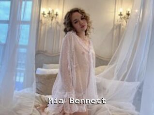 Mia_Bennett