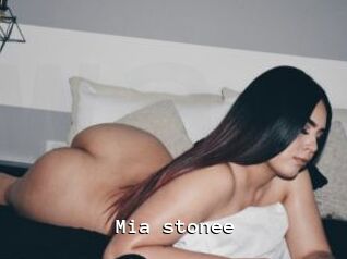 Mia_stonee