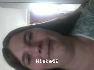 Mieke69