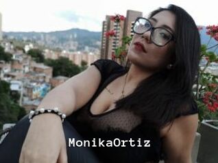 MonikaOrtiz Webcamsex Amateur