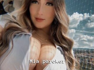 Mia_parcker