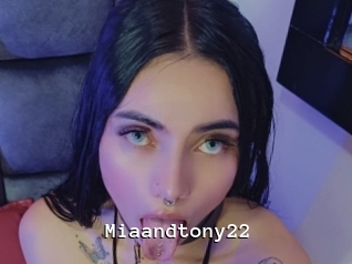 Miaandtony22