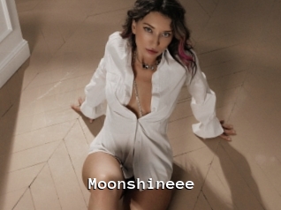 moonshineee Webcamsex Amateur