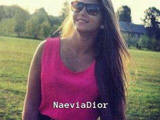 NaeviaDior Webcamsex Amateur