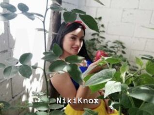 NikiKnox