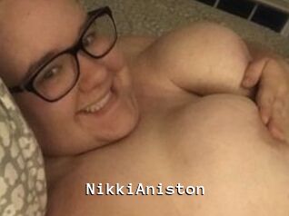 Nikki_Aniston
