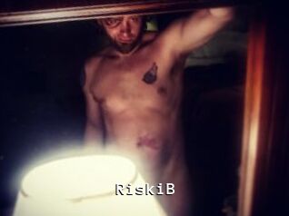 RiskiB