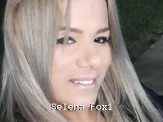Selena_Fox1