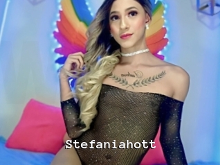 Stefaniahott