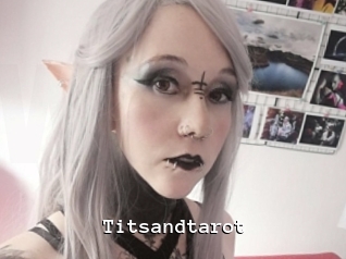 Titsandtarot