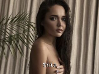 Tnia