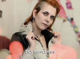 Toyhuntress