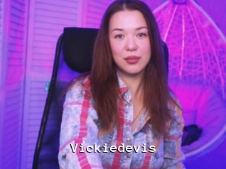Vickiedevis