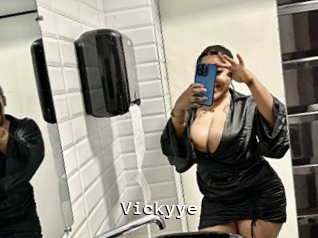 Vickyye